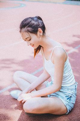 波兰R级《欲燃》观看